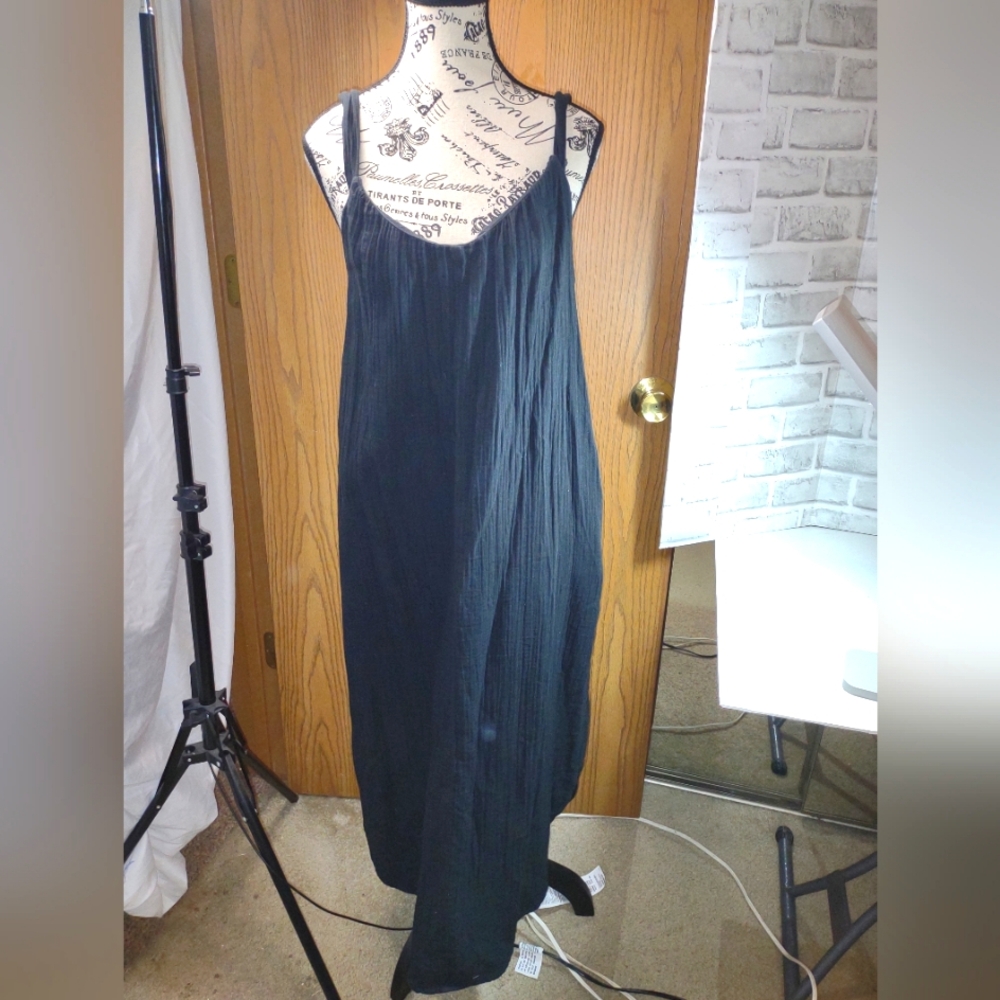Med. P. Casual Black Maxi Dress